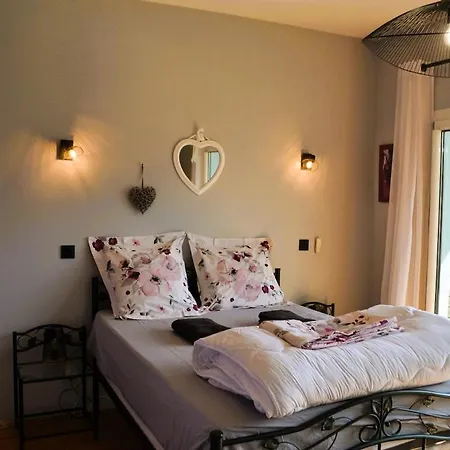 Au Bord De L'o Guest house